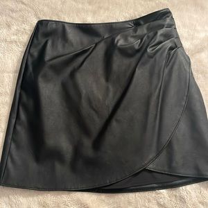 Abercrombie & Fitch Faux Leather black skirt size s
